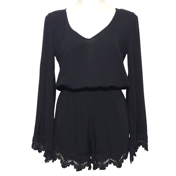 Black Lace Detail Romper Keyhole Bell Sleeve Size Small Gothic - Picture 8 of 11